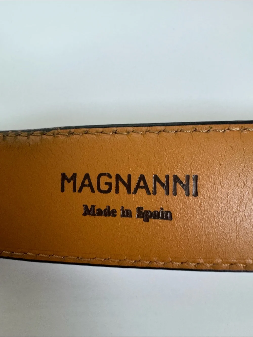 Magnanni Men’s Leather Belt in Oak Size 38